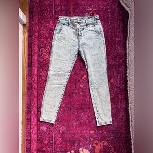 Wild Fable Light Wash Button Fly Skinny Jeans